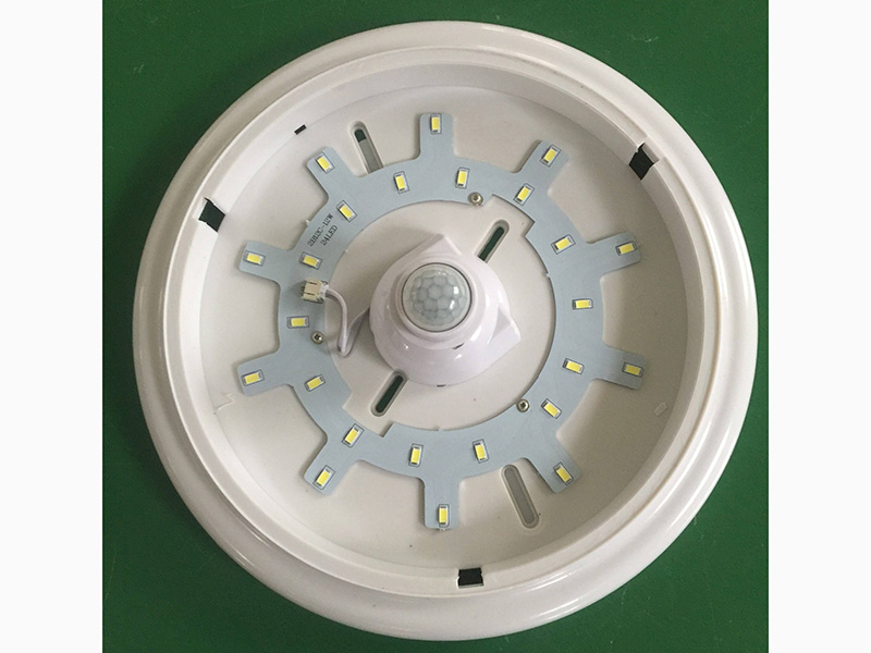 led燈通電后一閃一閃是時亮時不亮開燈靠緣分，這種情況怎么解決